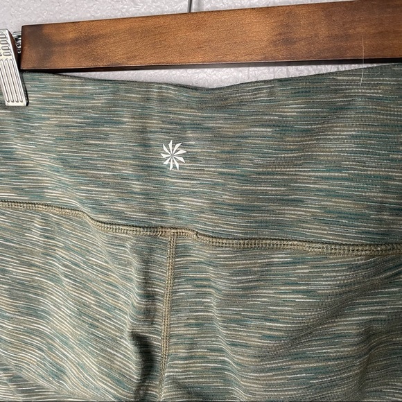Athleta Cropped Leggings size small - Picture 3 of 7